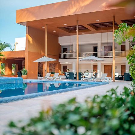 Hotel Ixzi Plus Ixtapa  Eksteriør bilde